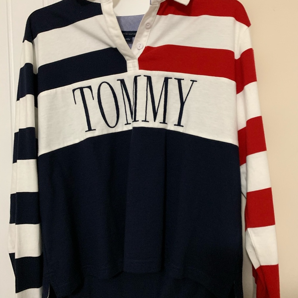 Womens authentic tommy shirt